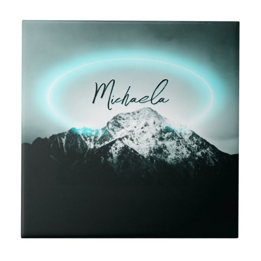 Schneeberg mysteriös blaues Neonlicht-Monogramm Fliese (Vorderseite)