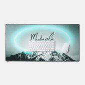 Schneeberg mysteriös blaues Neonlicht-Monogramm Schreibtischunterlage (Tastatur & Maus)