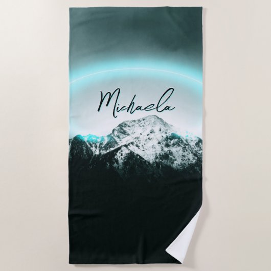 Schneeberg mysteriös blaues Neonlicht-Monogramm Strandtuch (Vorderseite)