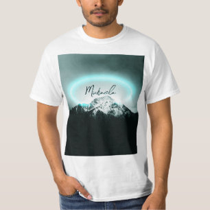 Schneeberg mysteriös blaues Neonlicht-Monogramm T-Shirt
