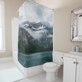 Schneeberge im Nebel am Plansee Duschvorhang (Beispiel)