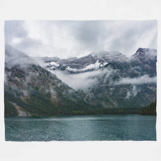 Schneeberge im Nebel am Plansee Fleecedecke (Vorderseite (Horizontal))