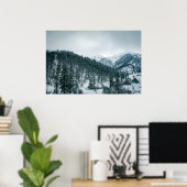 Schneeberge in Georgien Poster (Heimbüro)