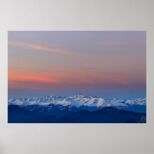 Schneeberge mit zauberhaftem Himmel Poster (Vorne)