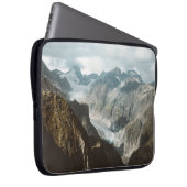 SCHNEEBERGE WÄHREND DES TAGES LAPTOPSCHUTZHÜLLE (Vorne Rechts)