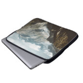 SCHNEEBERGE WÄHREND DES TAGES LAPTOPSCHUTZHÜLLE (Vorne Knopf)