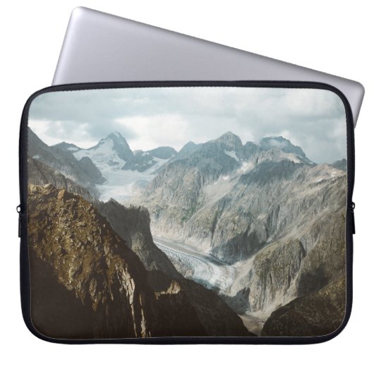 SCHNEEBERGE WÄHREND DES TAGES LAPTOPSCHUTZHÜLLE (Vorderseite)