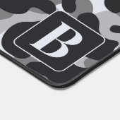Schneedecke Personalisiert Modernes Monogramm Camo Schreibtischunterlage (Ecke)