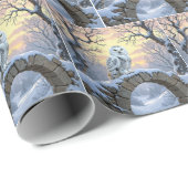 Schneeeule auf einem steinernen Bogen Geschenkpapier (Rolleneckpunkt)