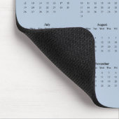 Schneeeule im Flug – 2026 Kalender Mousepad (Ecke)
