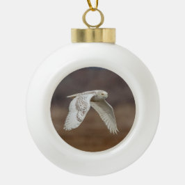 Schneeeule im Flug Keramik Kugel-Ornament
