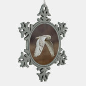 Schneeeule im Flug Schneeflocken Zinn-Ornament (Links)