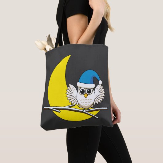 Schneeeule in der Winternacht des Neumonds Tasche (Von Nahem)