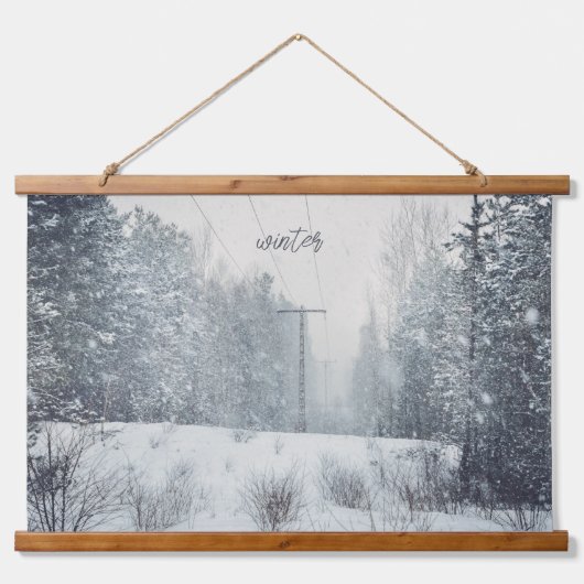 Schneefall im Abend Wandteppich Mit Holzrahmen (Vorderseite)