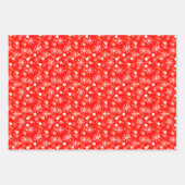 Schneeflocken auf Blau und Rot, Grüne Weihnachtsbä Geschenkpapier Set (Vorderseite)