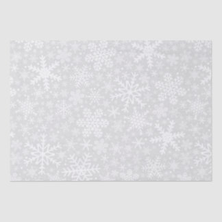 Schneeflocken auf dem Papier zum Thema Silberflieg
