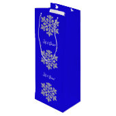 Schneeflocken auf der Blue Gift Bag Geschenktüte Für Weinflaschen (Rückseite Schrägansicht)