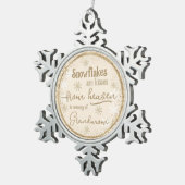 Schneeflocken aus dem Himmel im Gedenken an die Pe Schneeflocken Zinn-Ornament (Rechts)
