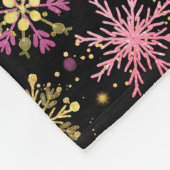 Schneeflocken aus Gold und Schwarz Fleecedecke (Ecke)