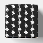 Schneeflocken aus weißem Schnee - Schwarzes Gesche Geschenkschachtel (Oben)