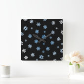 Schneeflocken (blau & weiß) quadratische wanduhr (Zuhause)