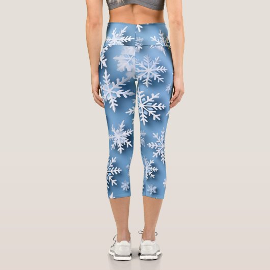 Schneeflocken Blauer Winter Capri Leggings (Rückseite)