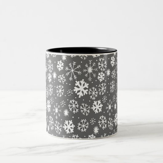 Schneeflocken Blizzard mit silbergrauem Hintergrun Zweifarbige Tasse (Mittel)