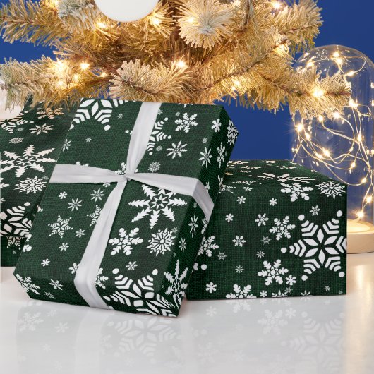 Schneeflocken - dunkelgrüne Burlap-Textur Geschenkpapier (Feiertage)