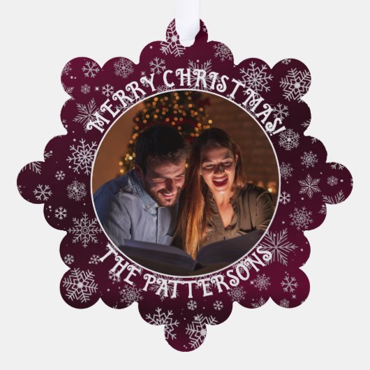 Schneeflocken Familienrotes Foto Ornament Card (Rückseite)
