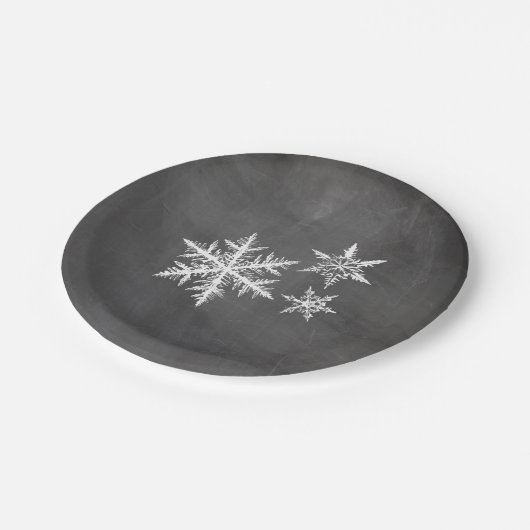 Schneeflocken | Frohe Weihnachten Pappteller (Schrägansicht)