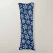 Schneeflocken in dunkelblau seitenschläferkissen (Vorderseite Vertikal)