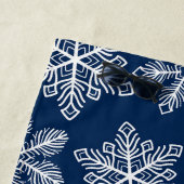 Schneeflocken in dunkelblau strandtuch (Beispiel)