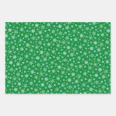 Schneeflocken in verschiedenen Formen schwarz grün Geschenkpapier Set (Vorderseite 2)