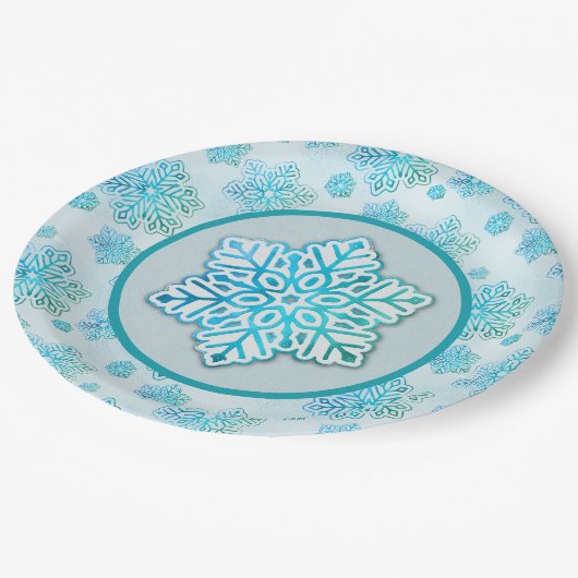 Schneeflocken Iridescent Blue Pappteller (Schrägansicht)