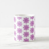 Schneeflocken-Karomuster Rosa Feiertage Kaffeetasse (Mittel)