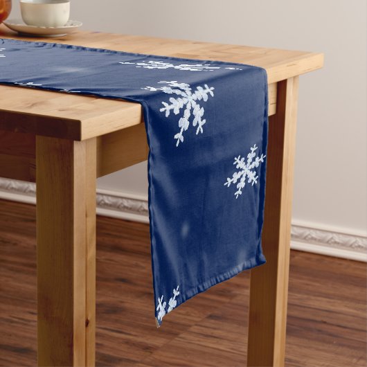 Schneeflocken Kurzer Tischläufer (Beispiel)