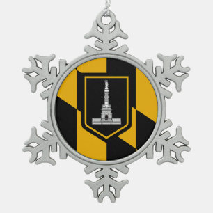 Schneeflocken mit der Baltimore Flagge Zinn-Ornament