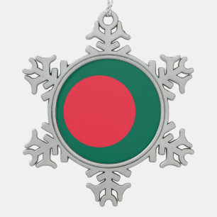 Schneeflocken mit der Flagge Bangladeschs Zinn-Ornament