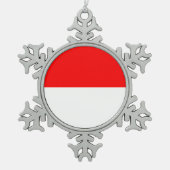 Schneeflocken mit indonesischer Flagge Schneeflocken Zinn-Ornament (Vorderseite)