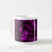 Schneeflocken mit Lila Hintergrund Kaffeetasse (Vorderseite Links)