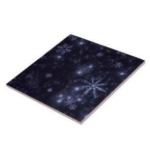Schneeflocken mit mitternachtsblauem Hintergrund Fliese
