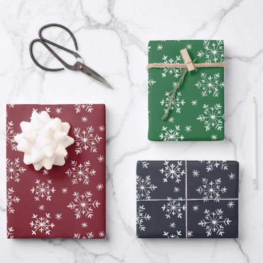Schneeflocken-Muster - rot, smaragdgrün und mitter Geschenkpapier Set (Vorderseite)