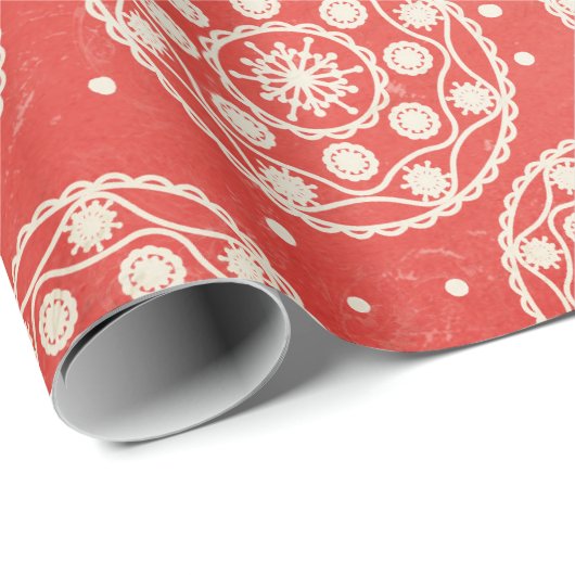 Schneeflocken-Runden auf rotem Papier Geschenkpapier (Rolleneckpunkt)
