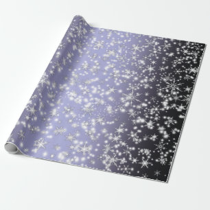 Schneeflocken und Glitzern über L Lila Geschenkpapier