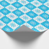 Schneeflocken- und Schneepattern (blau) Geschenkpapier (Ecke)