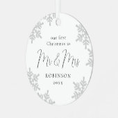 Schneeflocken Unser erstes Weihnachtsfest Mr. & Mr Ornament Aus Metall (Vorderseite links)
