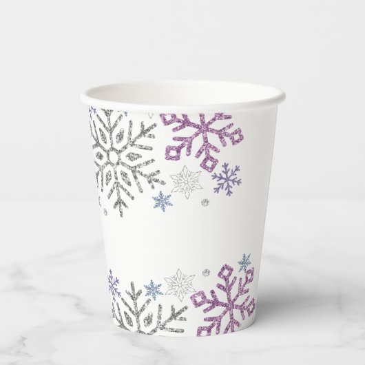 Schneeflocken Weihnachten Lila Silber Pappbecher (Rückseite)
