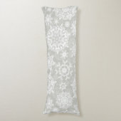 Schneeflockenmuster Seitenschläferkissen (Vorderseite Vertikal)