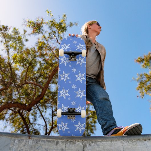 Schneeflockenmuster, weiße Schneeflocken, Schnee,  Skateboard (Außenbereich 1)