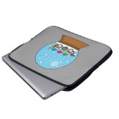 Schneeglobe mit drei Gnome-Würfeln Laptopschutzhülle (Vorne Knopf)